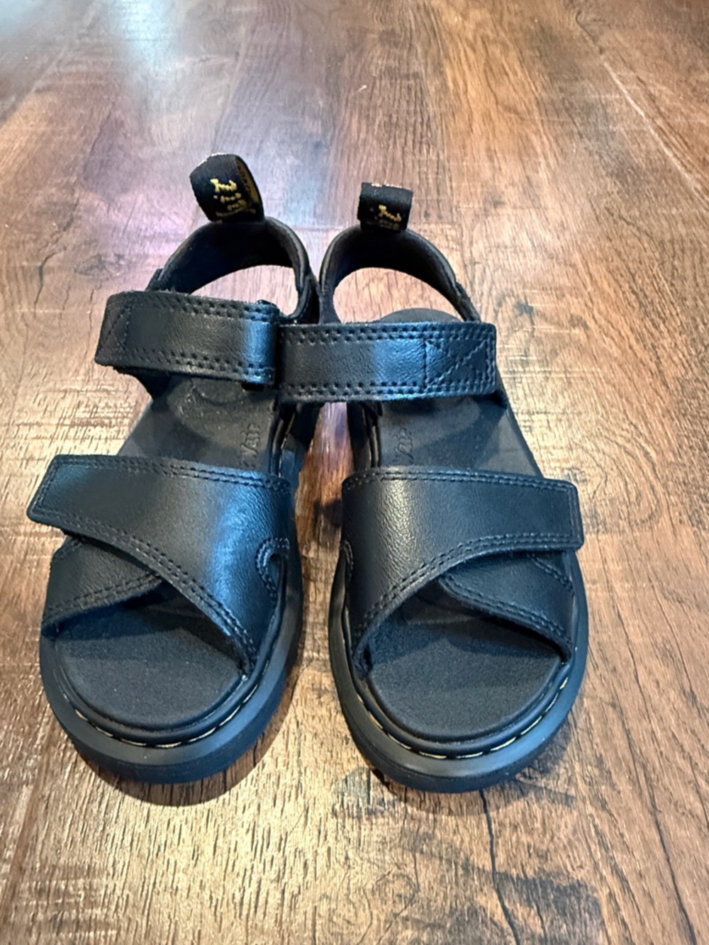 Dr Martens Kids Black Leather Hook-and-Loop Sandals